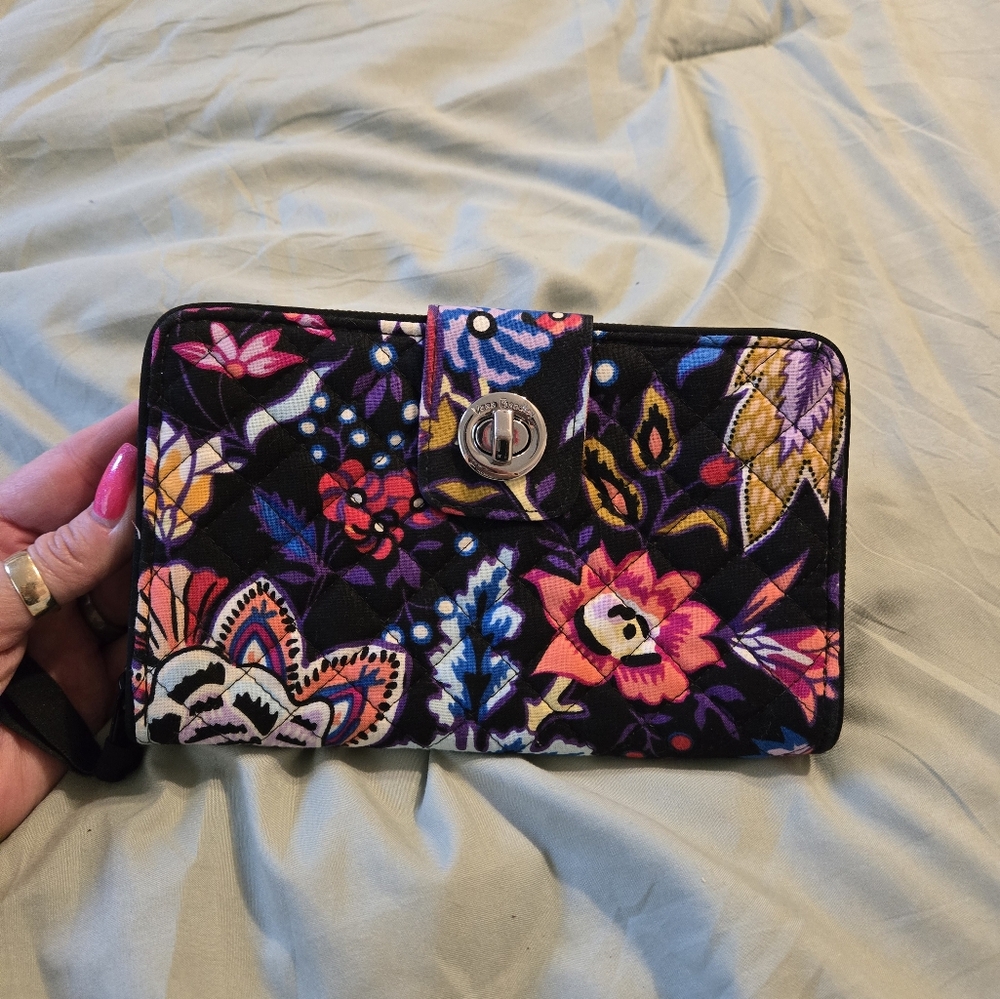 Vera Bradley Turn Key Floral  Wallet